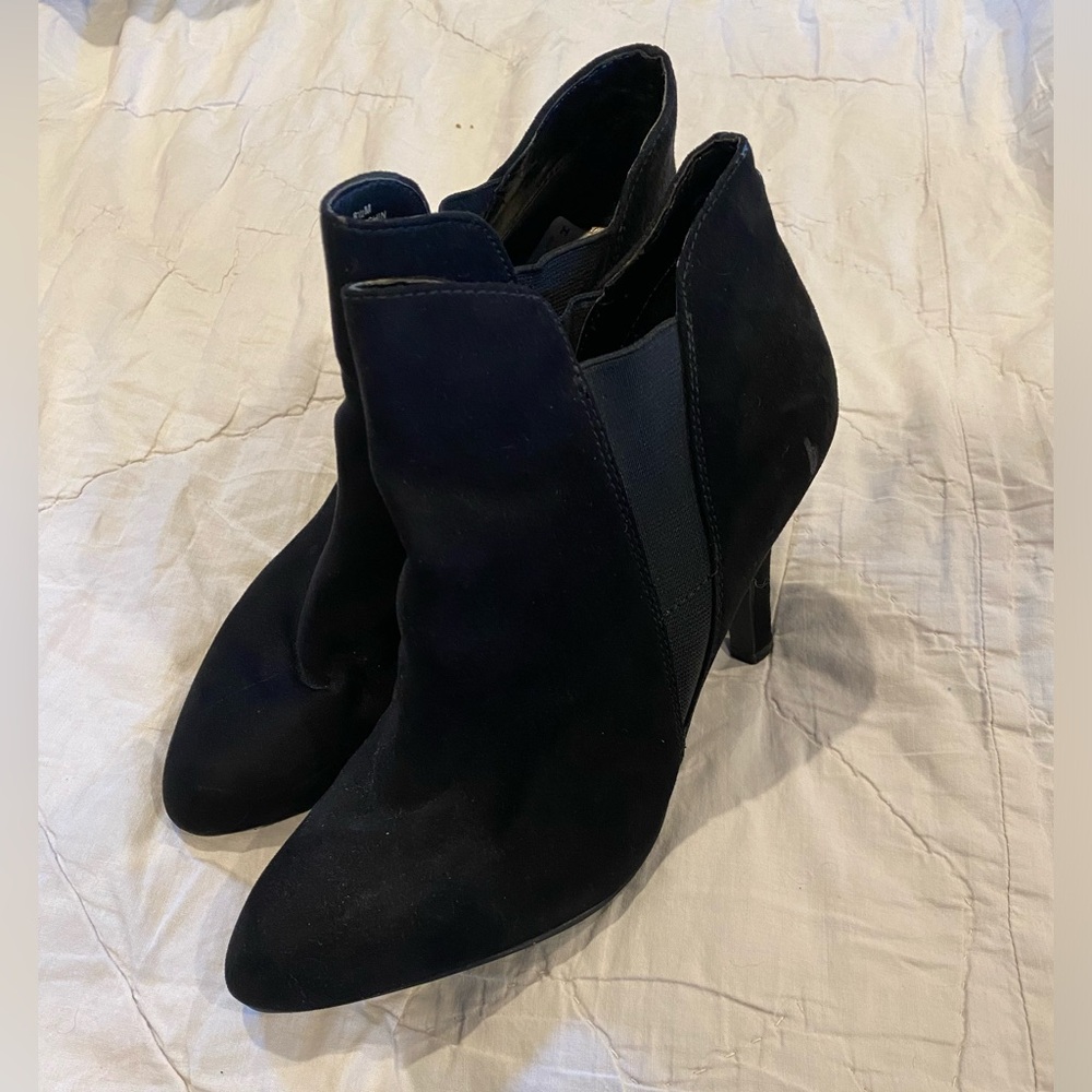 black anne klein ankle heel boots